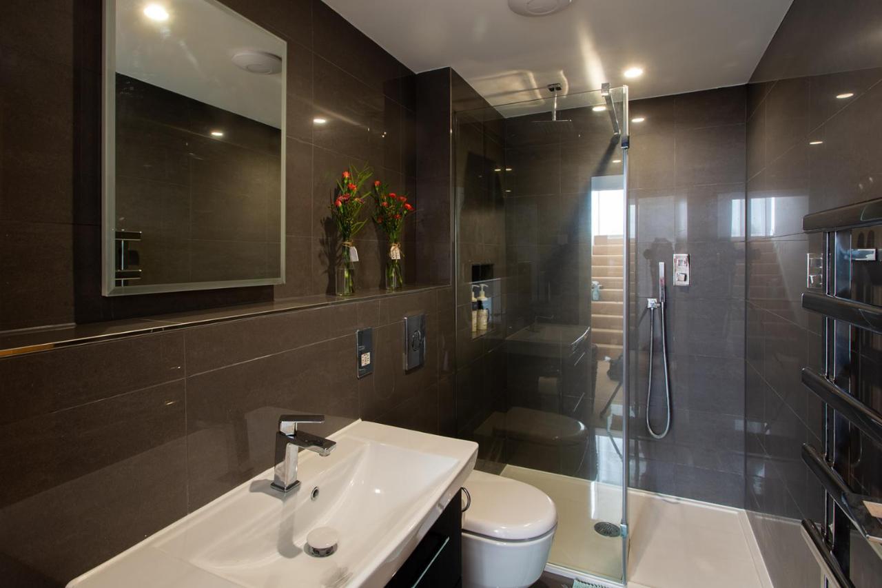 The Retreat, Sauna & Hot Tub, Charming & Cosy Gem 布兰德福德福鲁姆 外观 照片